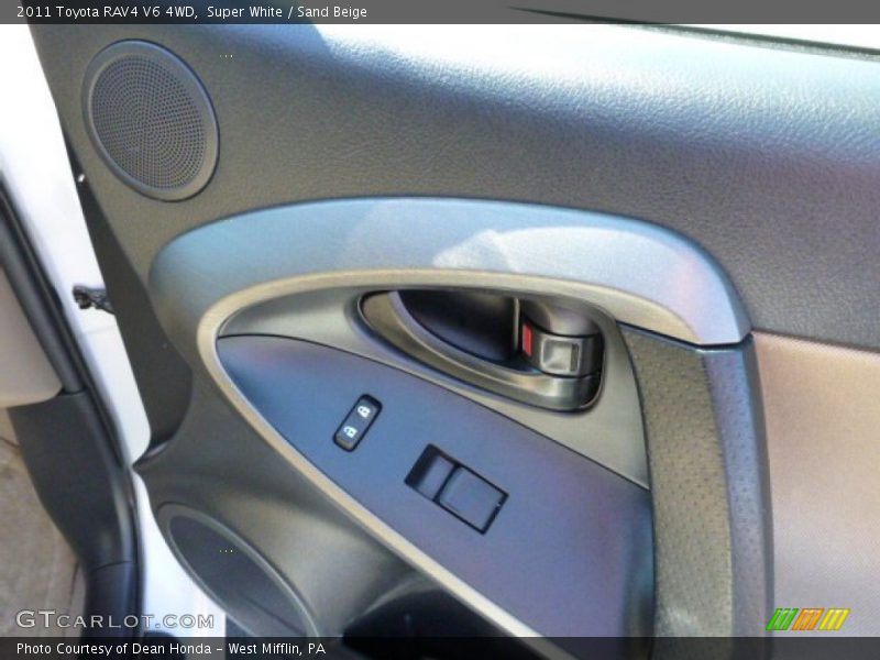 Super White / Sand Beige 2011 Toyota RAV4 V6 4WD