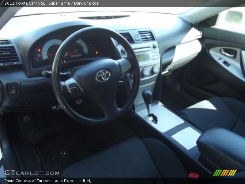 Super White / Dark Charcoal 2011 Toyota Camry SE