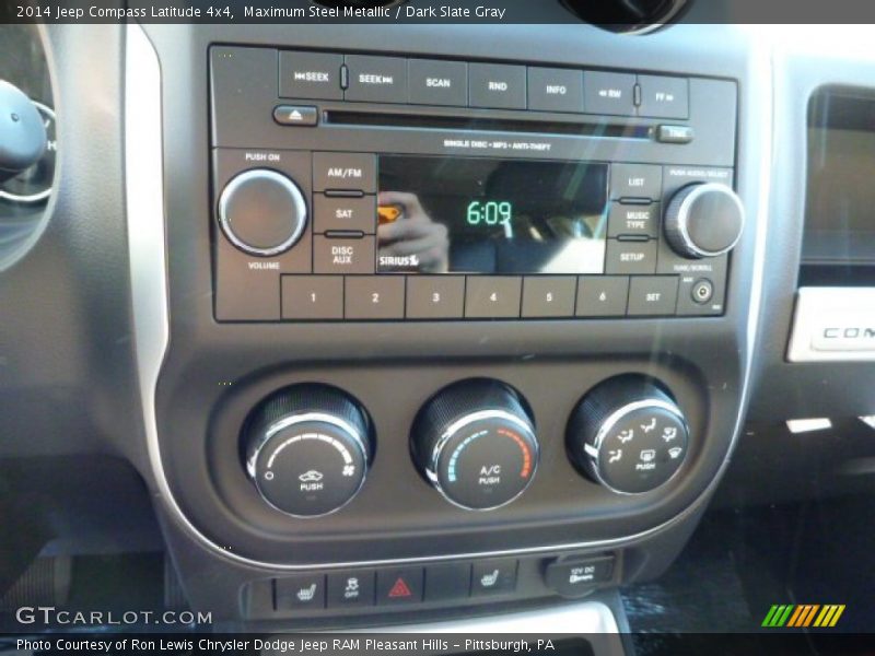 Maximum Steel Metallic / Dark Slate Gray 2014 Jeep Compass Latitude 4x4
