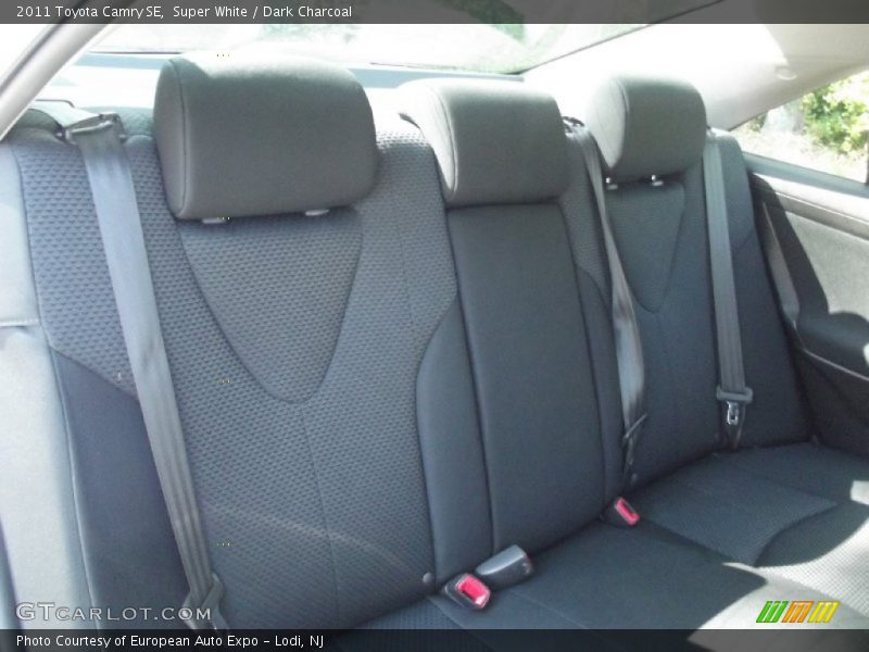 Super White / Dark Charcoal 2011 Toyota Camry SE