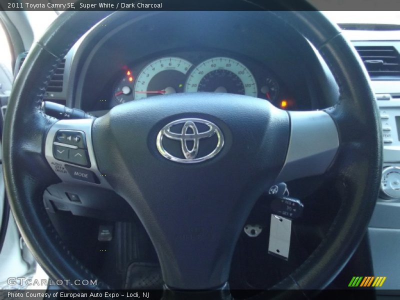 Super White / Dark Charcoal 2011 Toyota Camry SE