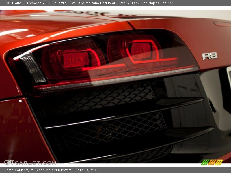 Exclusive Volcano Red Pearl Effect / Black Fine Nappa Leather 2011 Audi R8 Spyder 5.2 FSI quattro