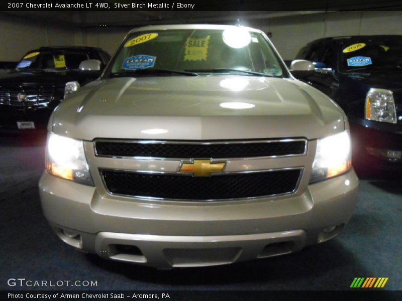 Silver Birch Metallic / Ebony 2007 Chevrolet Avalanche LT 4WD