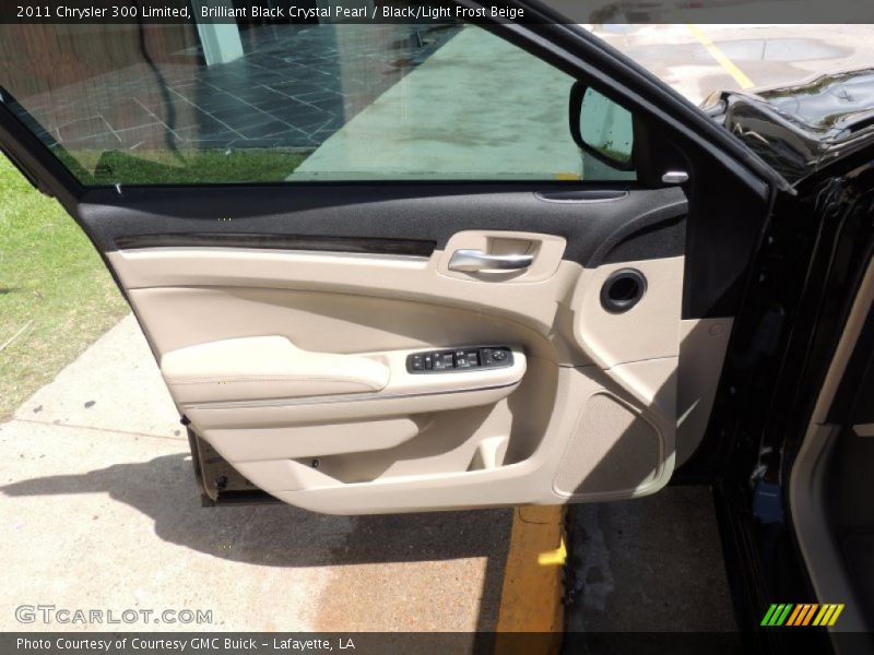 Brilliant Black Crystal Pearl / Black/Light Frost Beige 2011 Chrysler 300 Limited