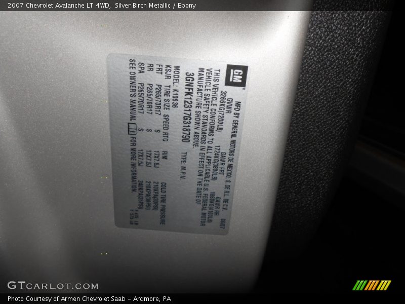 Silver Birch Metallic / Ebony 2007 Chevrolet Avalanche LT 4WD