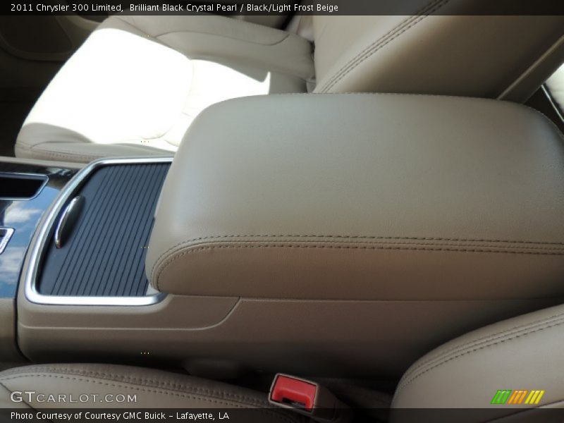 Brilliant Black Crystal Pearl / Black/Light Frost Beige 2011 Chrysler 300 Limited