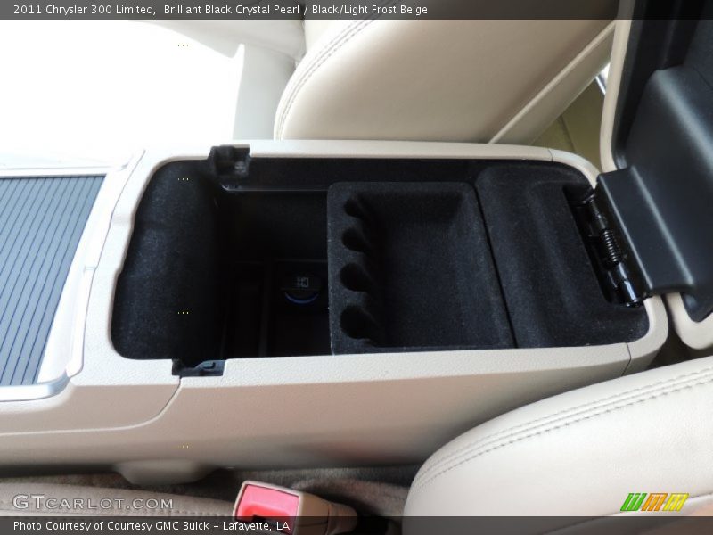 Brilliant Black Crystal Pearl / Black/Light Frost Beige 2011 Chrysler 300 Limited