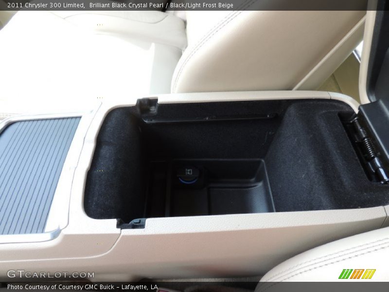 Brilliant Black Crystal Pearl / Black/Light Frost Beige 2011 Chrysler 300 Limited