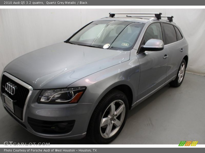 Front 3/4 View of 2010 Q5 3.2 quattro