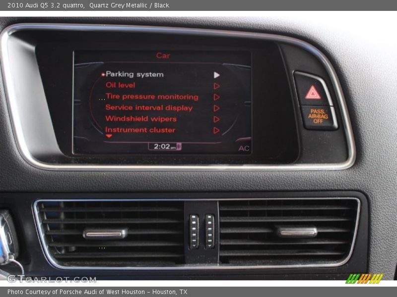 Quartz Grey Metallic / Black 2010 Audi Q5 3.2 quattro