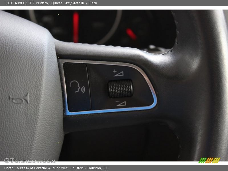 Quartz Grey Metallic / Black 2010 Audi Q5 3.2 quattro