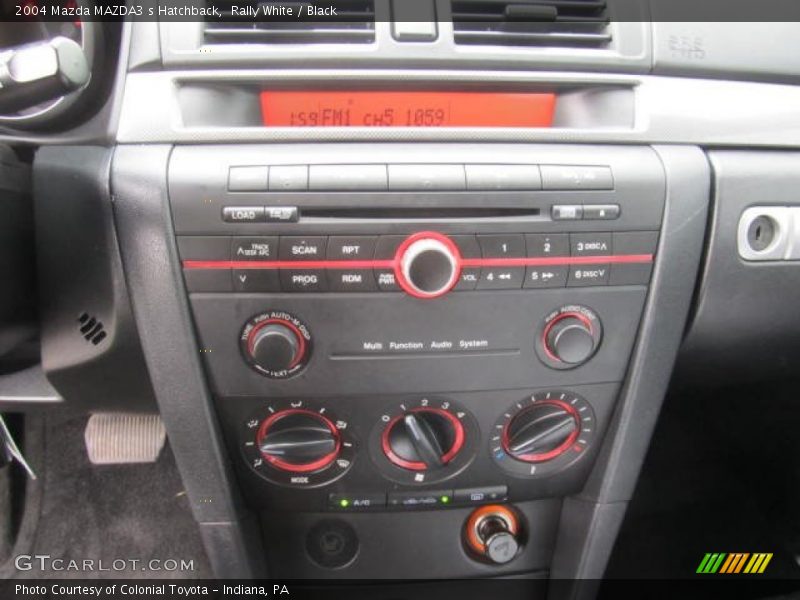 Rally White / Black 2004 Mazda MAZDA3 s Hatchback