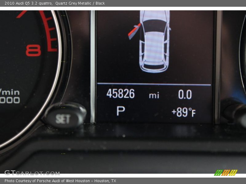 Quartz Grey Metallic / Black 2010 Audi Q5 3.2 quattro