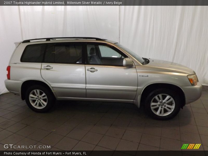 Millenium Silver Metallic / Ivory Beige 2007 Toyota Highlander Hybrid Limited