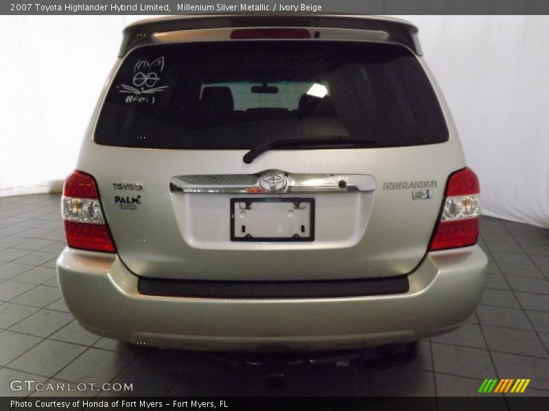 Millenium Silver Metallic / Ivory Beige 2007 Toyota Highlander Hybrid Limited
