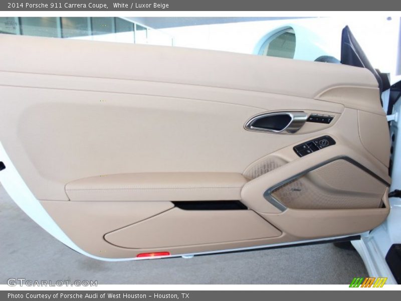 Door Panel of 2014 911 Carrera Coupe