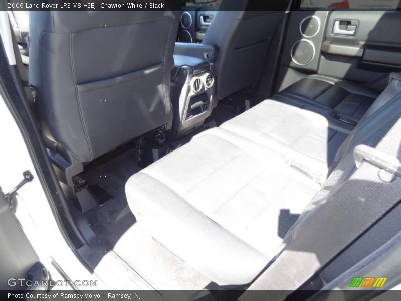 Chawton White / Black 2006 Land Rover LR3 V8 HSE