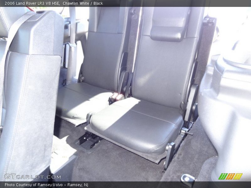 Chawton White / Black 2006 Land Rover LR3 V8 HSE
