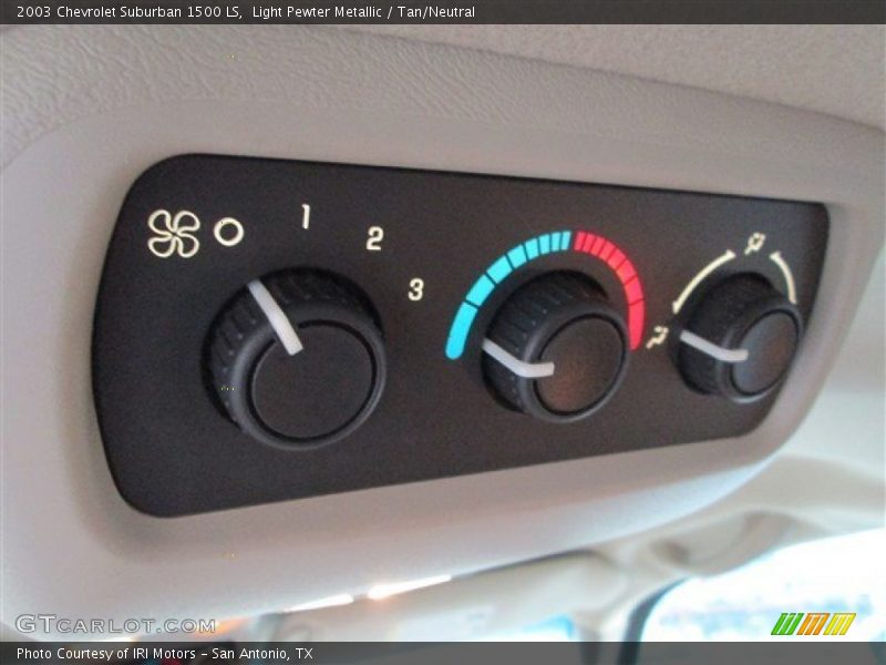 Light Pewter Metallic / Tan/Neutral 2003 Chevrolet Suburban 1500 LS