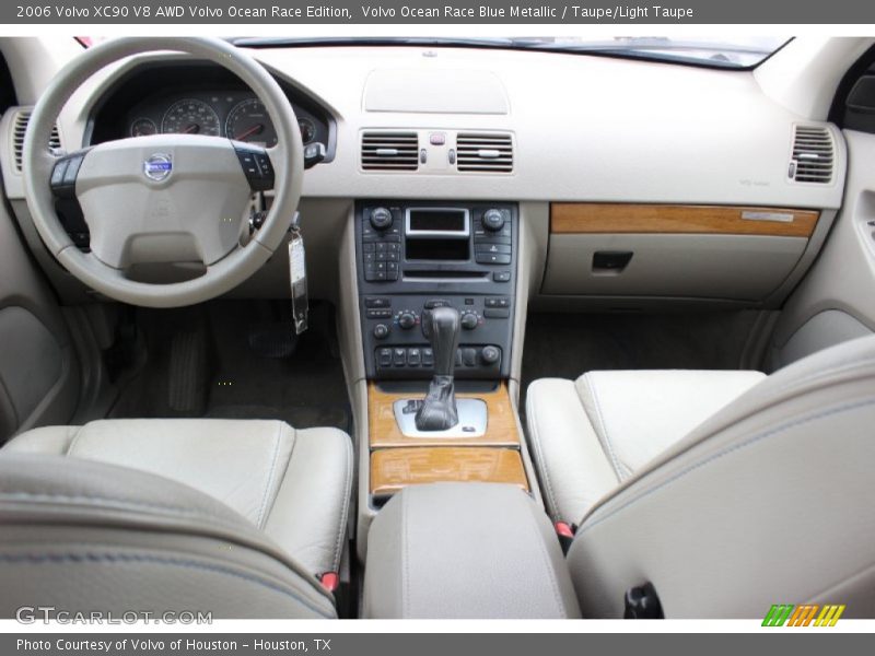 Dashboard of 2006 XC90 V8 AWD Volvo Ocean Race Edition