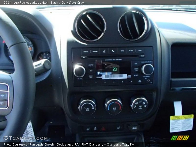 Black / Dark Slate Gray 2014 Jeep Patriot Latitude 4x4
