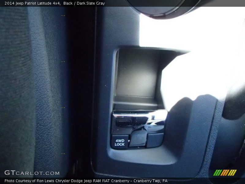 Black / Dark Slate Gray 2014 Jeep Patriot Latitude 4x4