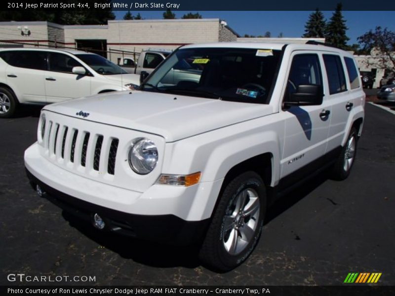 Bright White / Dark Slate Gray 2014 Jeep Patriot Sport 4x4