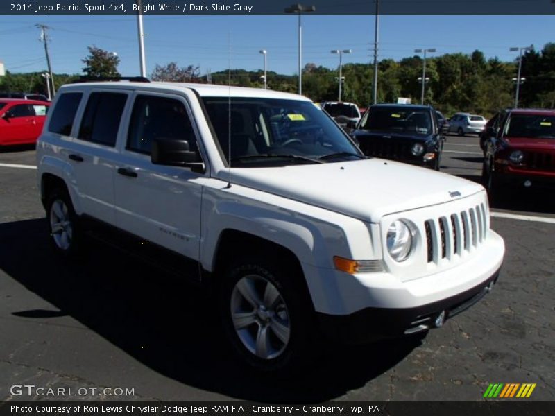 Bright White / Dark Slate Gray 2014 Jeep Patriot Sport 4x4