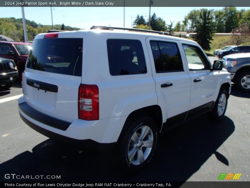 Bright White / Dark Slate Gray 2014 Jeep Patriot Sport 4x4