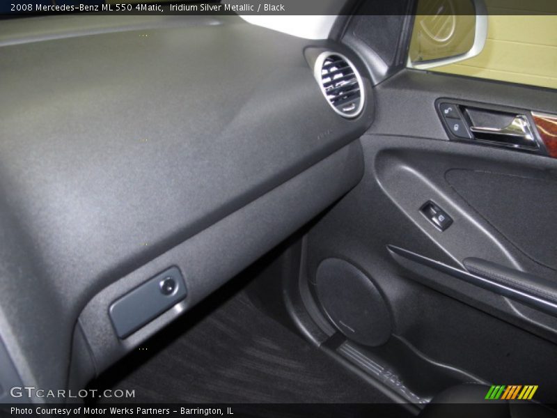 Iridium Silver Metallic / Black 2008 Mercedes-Benz ML 550 4Matic
