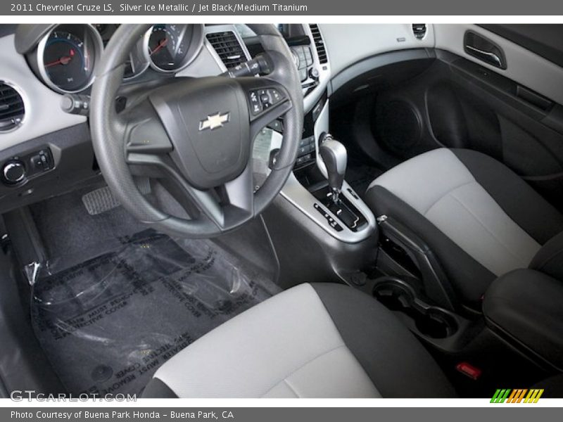 Silver Ice Metallic / Jet Black/Medium Titanium 2011 Chevrolet Cruze LS