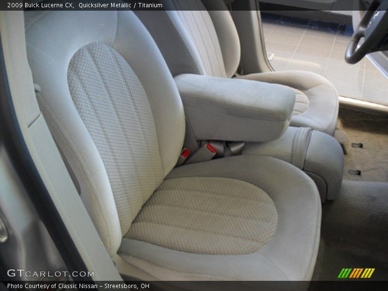 Quicksilver Metallic / Titanium 2009 Buick Lucerne CX