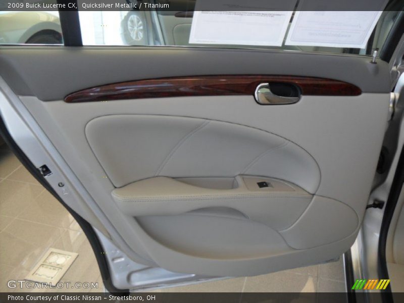 Quicksilver Metallic / Titanium 2009 Buick Lucerne CX
