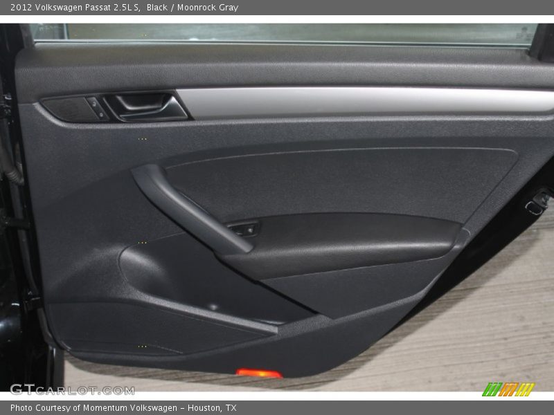 Black / Moonrock Gray 2012 Volkswagen Passat 2.5L S