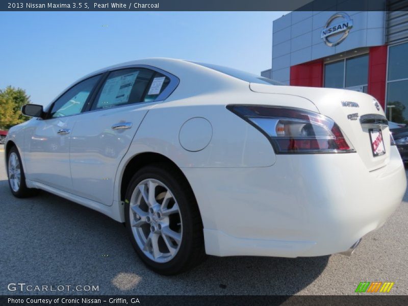 Pearl White / Charcoal 2013 Nissan Maxima 3.5 S