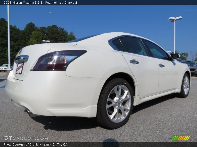 Pearl White / Charcoal 2013 Nissan Maxima 3.5 S