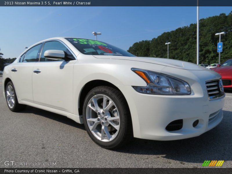 Pearl White / Charcoal 2013 Nissan Maxima 3.5 S