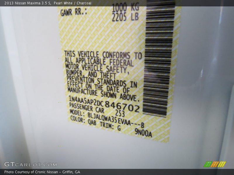 Pearl White / Charcoal 2013 Nissan Maxima 3.5 S