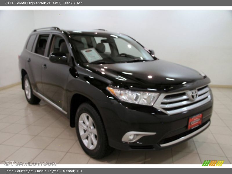 Black / Ash 2011 Toyota Highlander V6 4WD