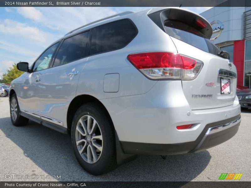 Brilliant Silver / Charcoal 2014 Nissan Pathfinder SL