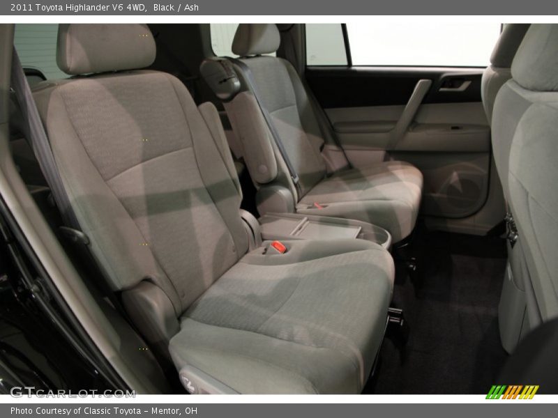Black / Ash 2011 Toyota Highlander V6 4WD
