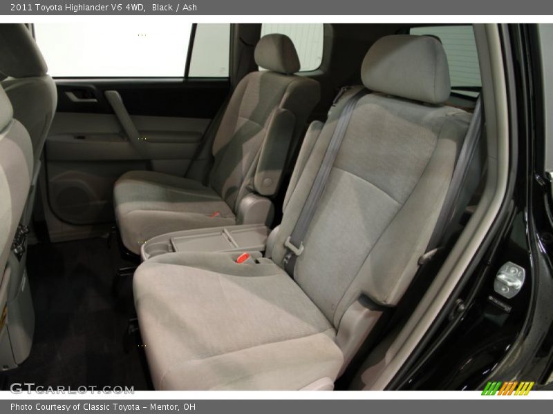 Black / Ash 2011 Toyota Highlander V6 4WD