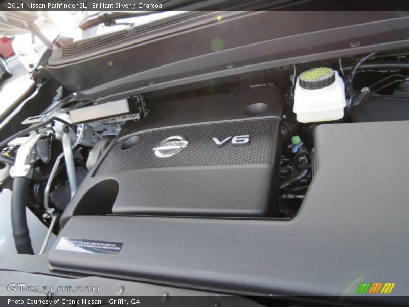Brilliant Silver / Charcoal 2014 Nissan Pathfinder SL