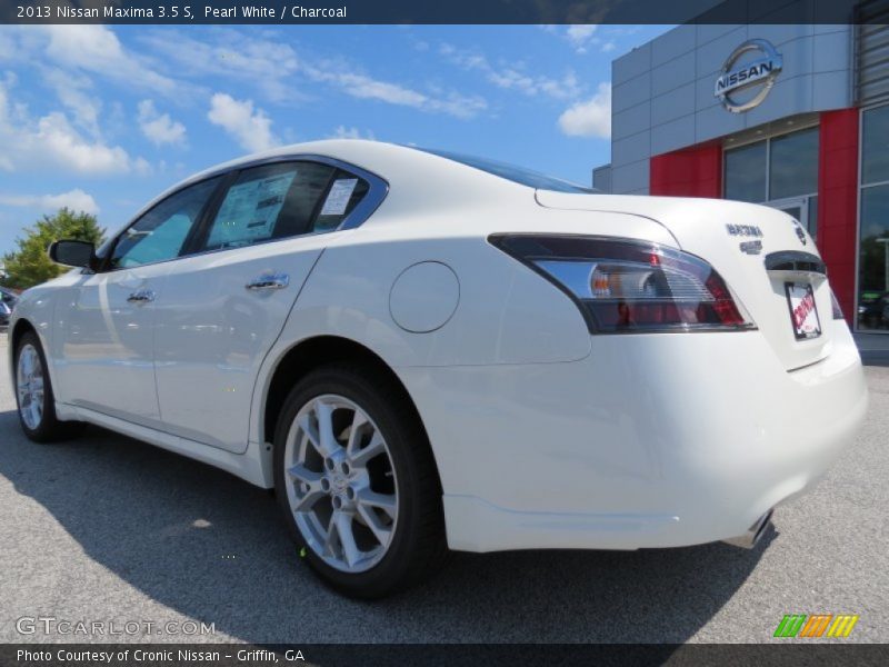 Pearl White / Charcoal 2013 Nissan Maxima 3.5 S