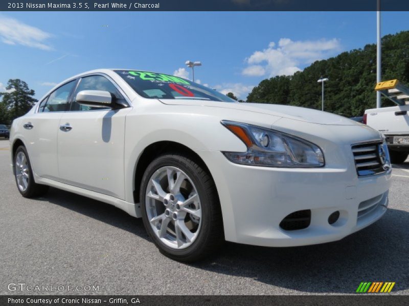Pearl White / Charcoal 2013 Nissan Maxima 3.5 S