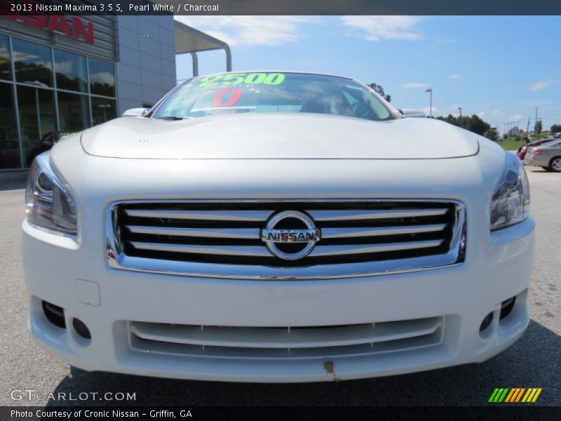 Pearl White / Charcoal 2013 Nissan Maxima 3.5 S