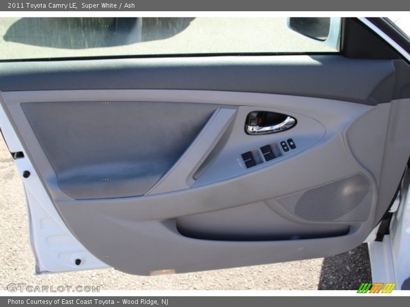 Super White / Ash 2011 Toyota Camry LE