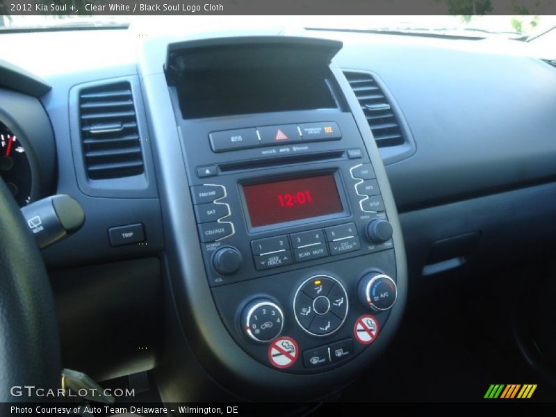 Clear White / Black Soul Logo Cloth 2012 Kia Soul +