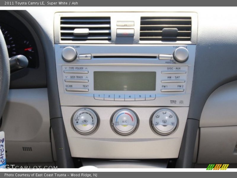 Super White / Ash 2011 Toyota Camry LE