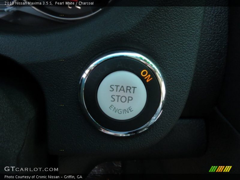 Pearl White / Charcoal 2013 Nissan Maxima 3.5 S